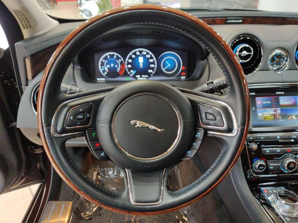Used 2016 Jaguar XJ  | Sandy Springs, GA